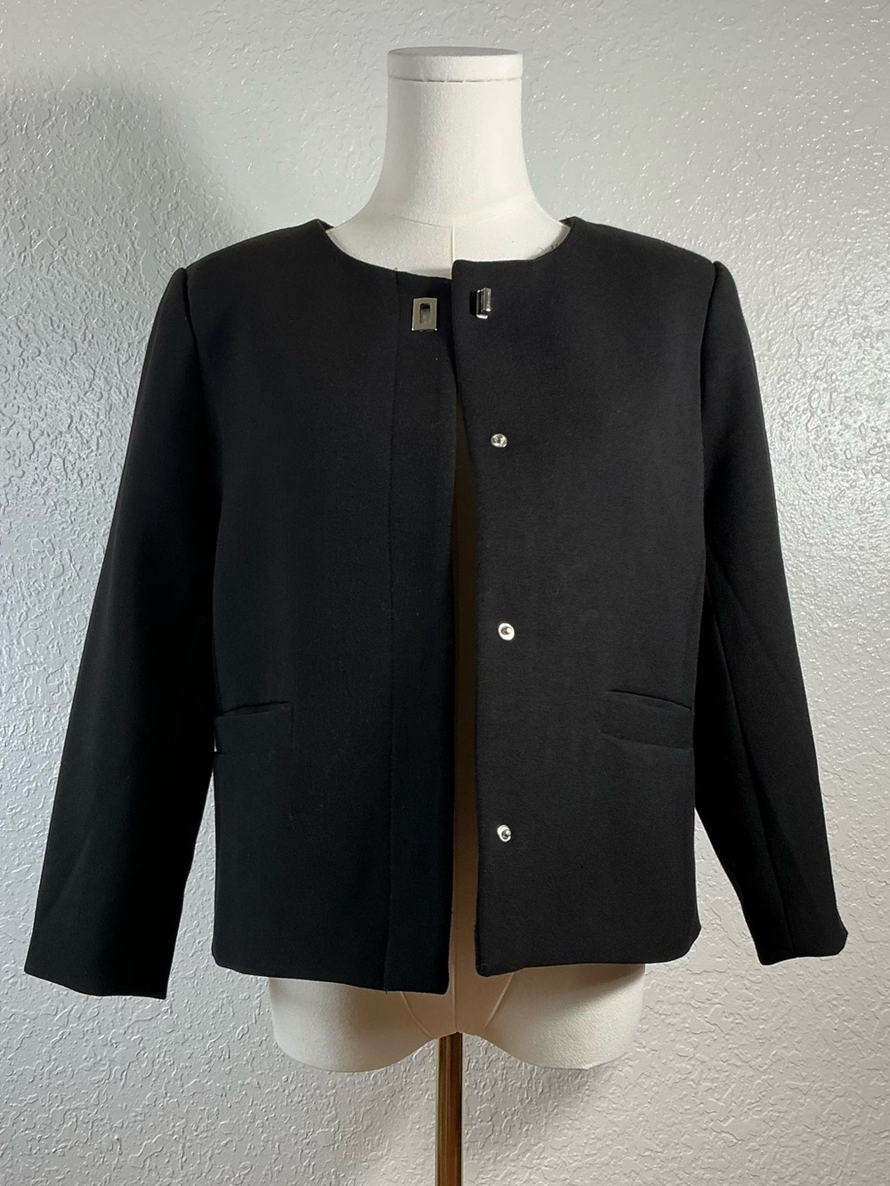 Philosophy Black Cropped Jacket Size S Collarless Career Blazer